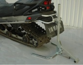 Подъемник для обслуживания гусениц снегохода, универсальный